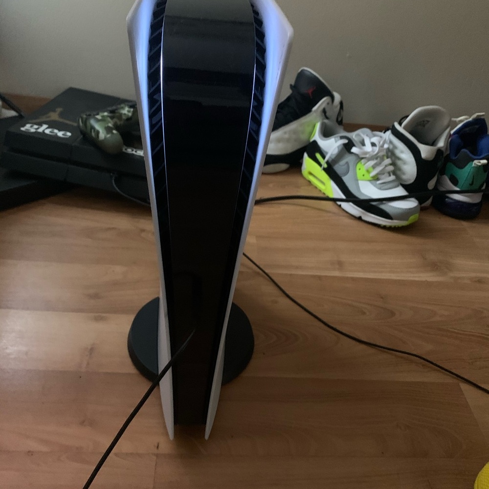 Ps5 - Picture 3 of 4
